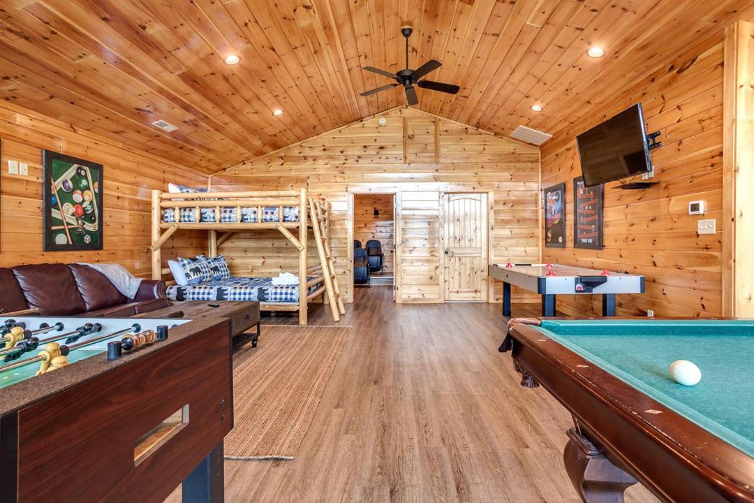 Gatlinburg Cabin With Private Hot Tub By Staycating Exteriör bild