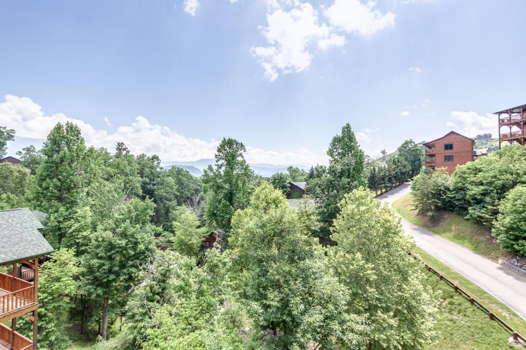 Gatlinburg Cabin With Private Hot Tub By Staycating Exteriör bild